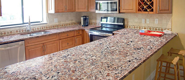 П-образная кухонная столешница из агломерата