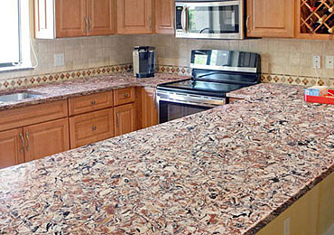 П-образная кухонная столешница из агломерата