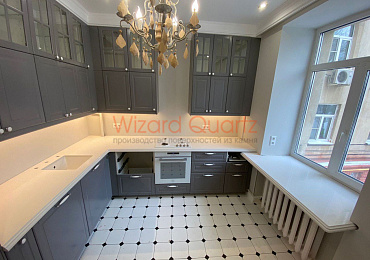 Г-образная столешница и подоконник из кварцевого агломерата