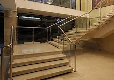 Лестница из камня Avant Quartz Франш-Конте