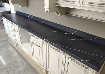 Прямая столешница из агломерат Technistone