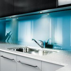 Светлая кухня